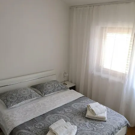 Apollon Ploče